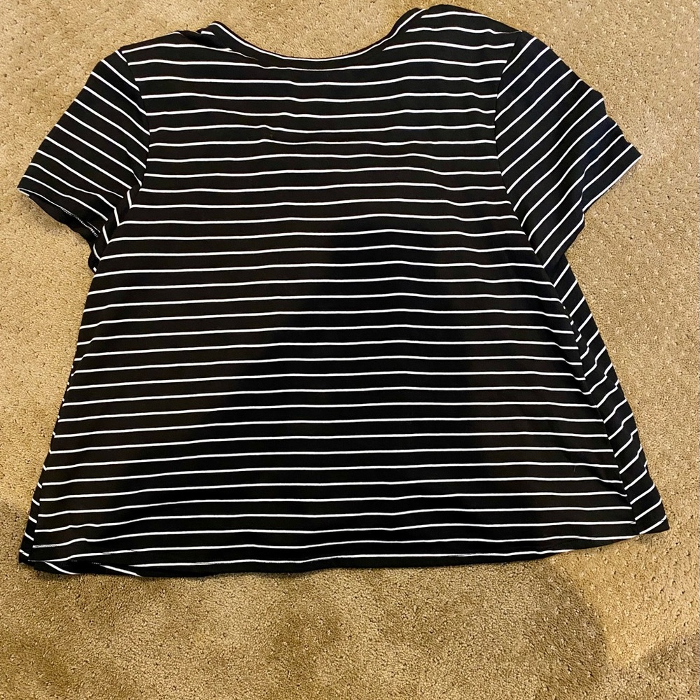 Black and white stripped t-shirt